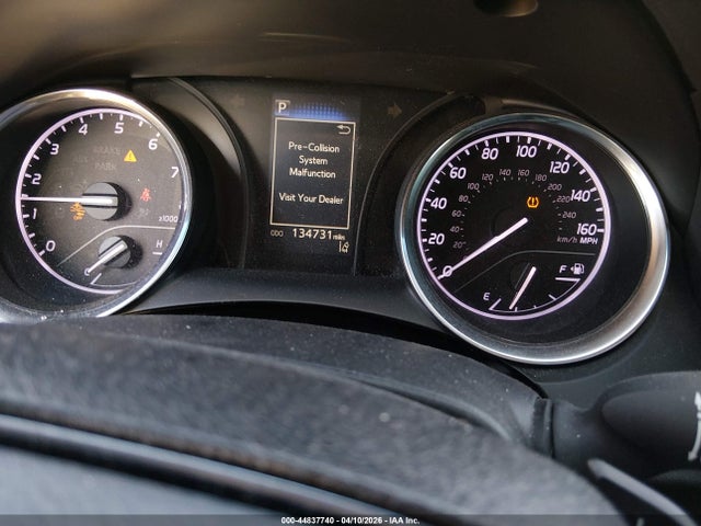 2018 Toyota CAMRY SE photo 7