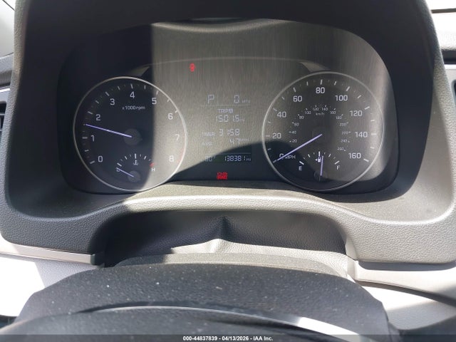 صورة 7 لـ 2017 Hyundai ELANTRA SE