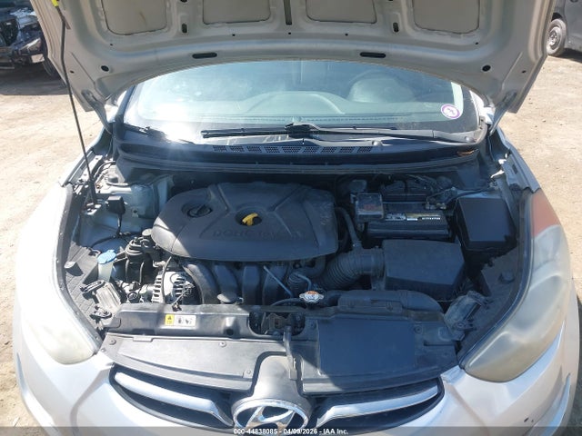 HYUNDAI ELANTRA LIMITED - 10