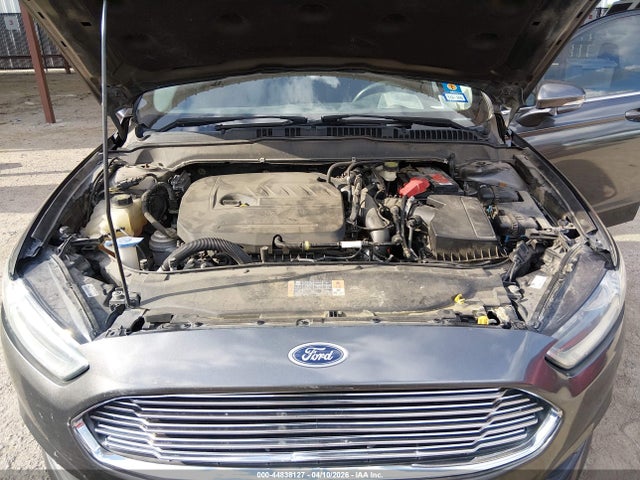 FORD FUSION SE - 10