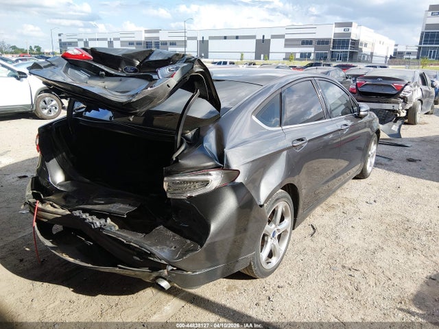 FORD FUSION SE - 4