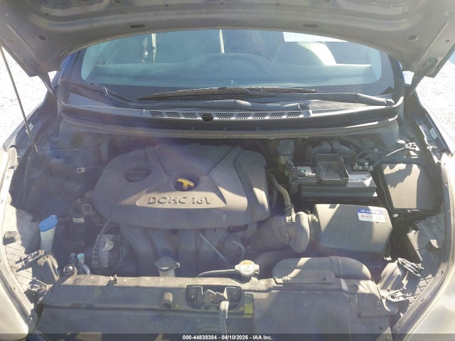 HYUNDAI ELANTRA GLS - 10