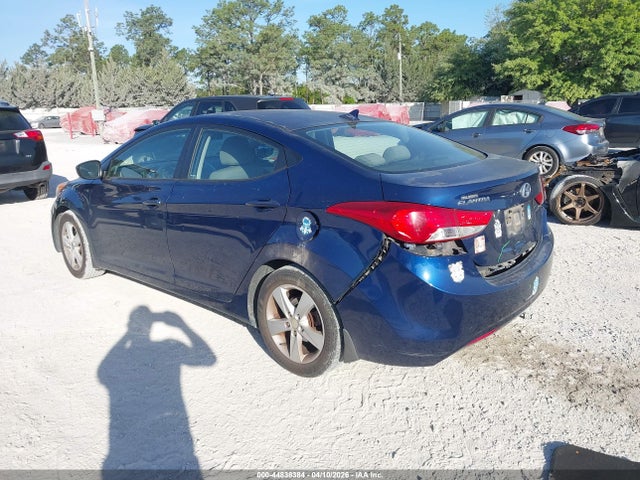 HYUNDAI ELANTRA GLS - 3