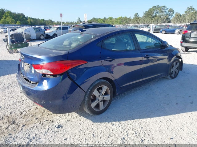 HYUNDAI ELANTRA GLS - 4