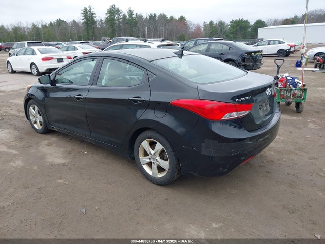 HYUNDAI ELANTRA GLS - 3