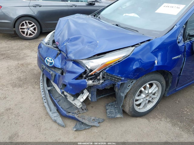 صورة 6 لـ 2016 Toyota PRIUS TWO ECO