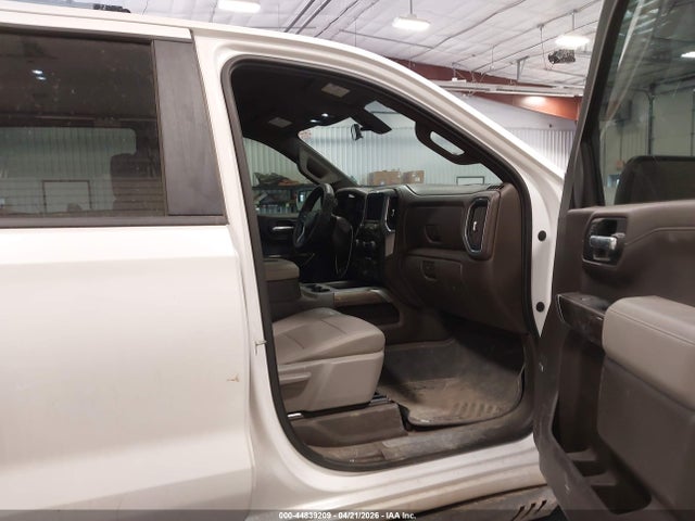 2019 Chevrolet SILVERADO 1500 RST 照片 5