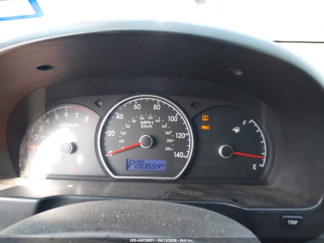 HYUNDAI ELANTRA GLS - 7