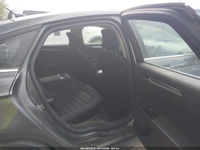 FORD FUSION SE - 8