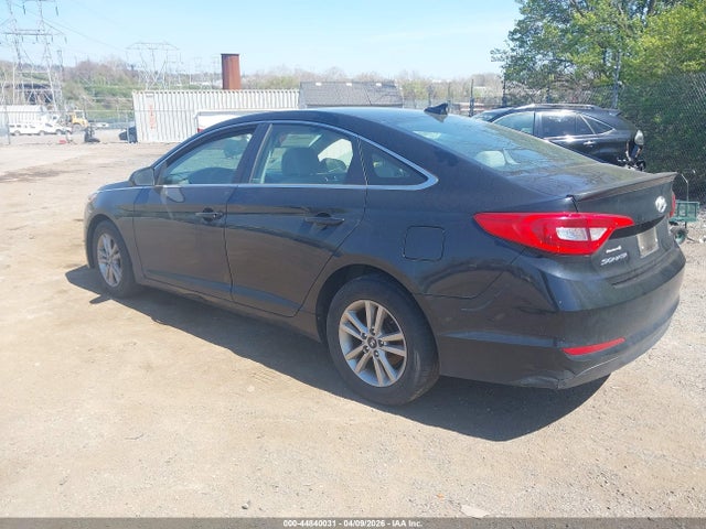 HYUNDAI SONATA SE - 3