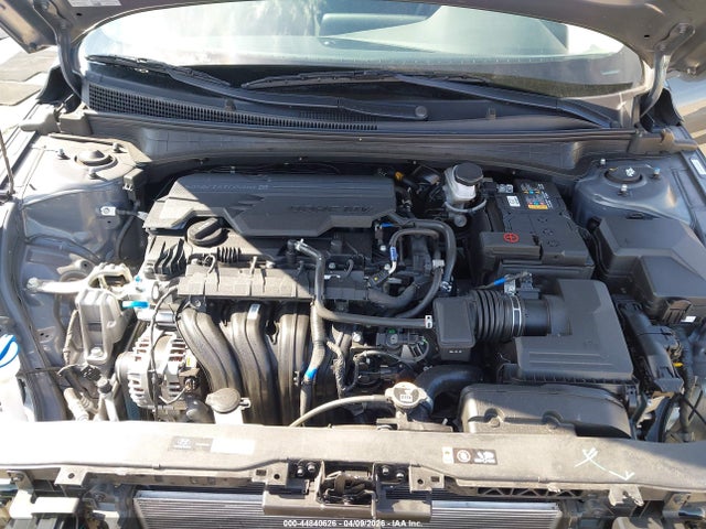 HYUNDAI ELANTRA SE - 10