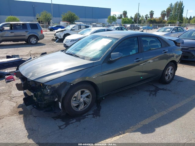 HYUNDAI ELANTRA SE - 2