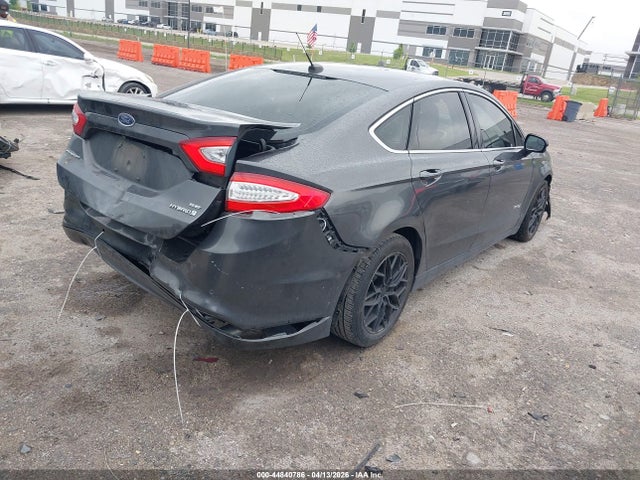 FORD FUSION HYBRID SE - 4