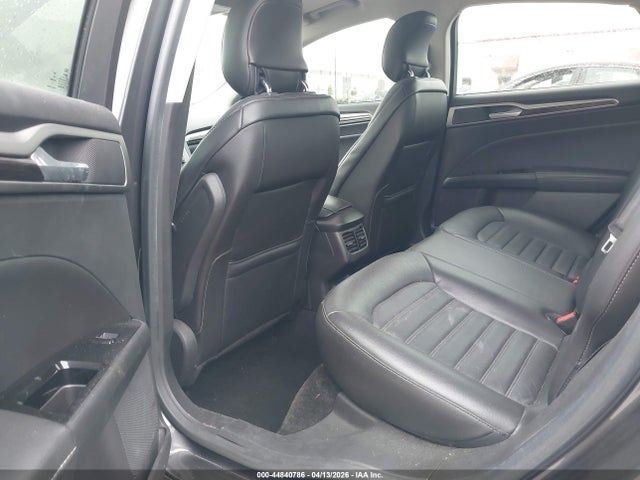 FORD FUSION HYBRID SE - 8