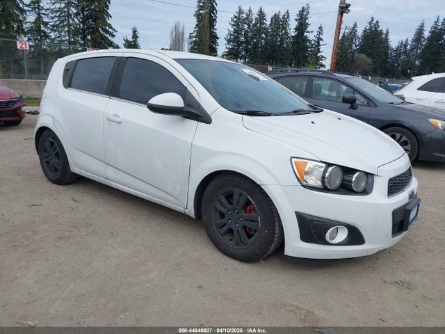 CHEVROLET SONIC LT MANUAL - 1