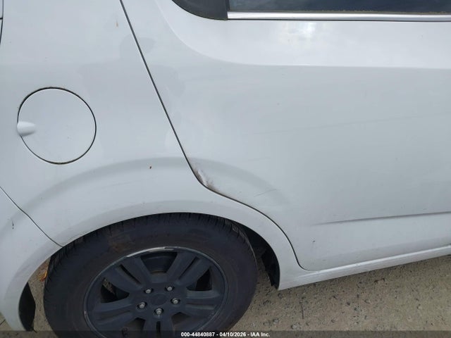 CHEVROLET SONIC LT MANUAL - 6