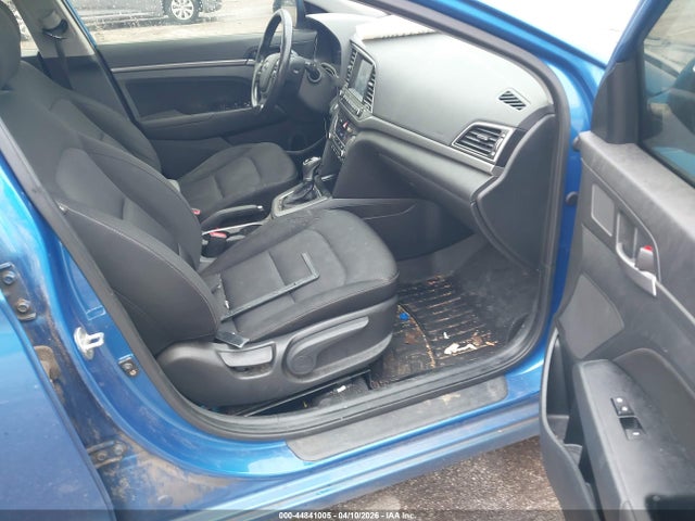 HYUNDAI ELANTRA VALUE EDITION - 5