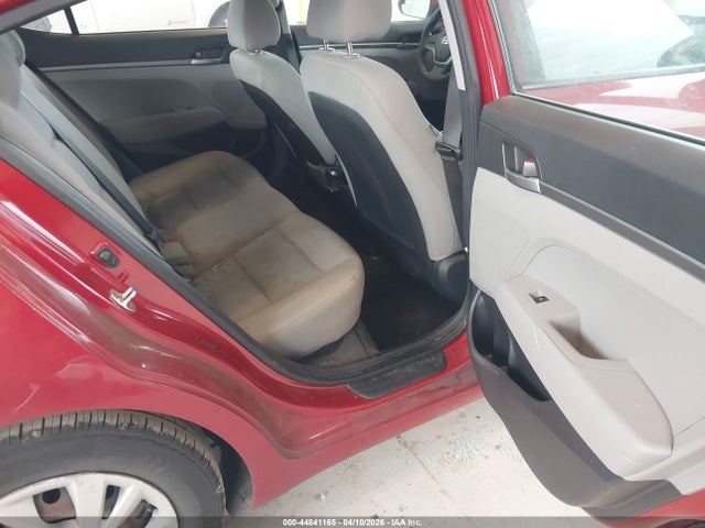 HYUNDAI ELANTRA SE - 8