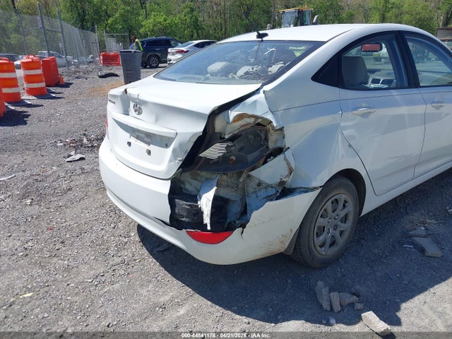 HYUNDAI ACCENT GLS - 6