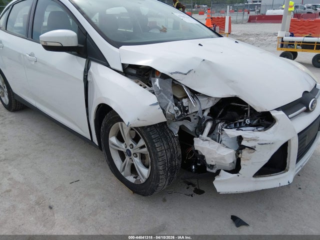 FORD FOCUS SE - 6