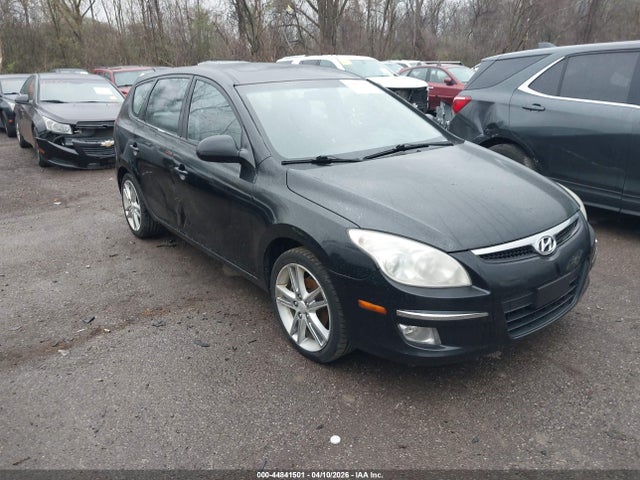 HYUNDAI ELANTRA TOURING - 1