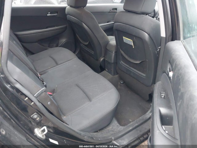 HYUNDAI ELANTRA TOURING - 8