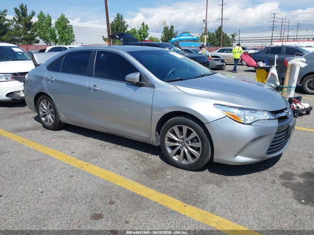 TOYOTA CAMRY - 1