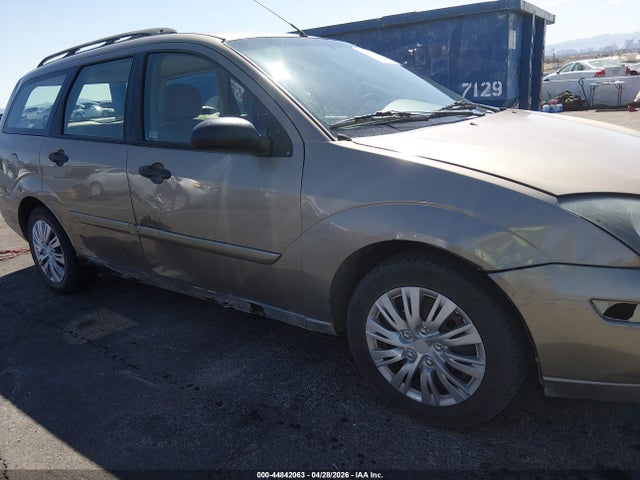 FORD FOCUS SE - 6