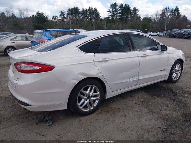 FORD FUSION HYBRID SE - 4