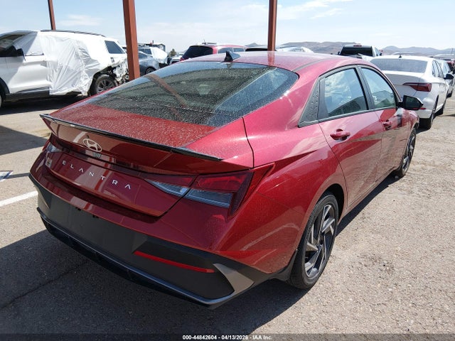 صورة 4 لـ 2025 Hyundai ELANTRA SEL SPORT