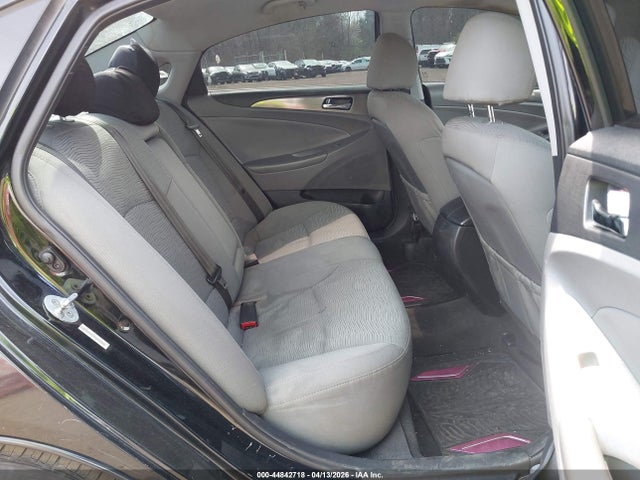 HYUNDAI SONATA HYBRID - 8