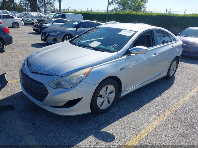 HYUNDAI SONATA HYBRID - 2