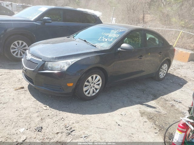 CHEVROLET CRUZE LS AUTO - 2