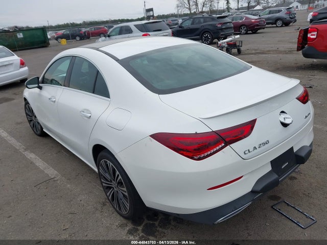 صورة 3 لـ 2021 Mercedes-BENZ CLA