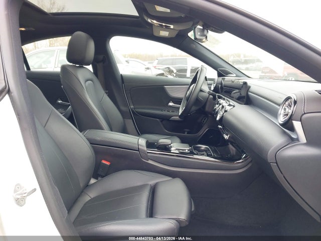 صورة 5 لـ 2021 Mercedes-BENZ CLA
