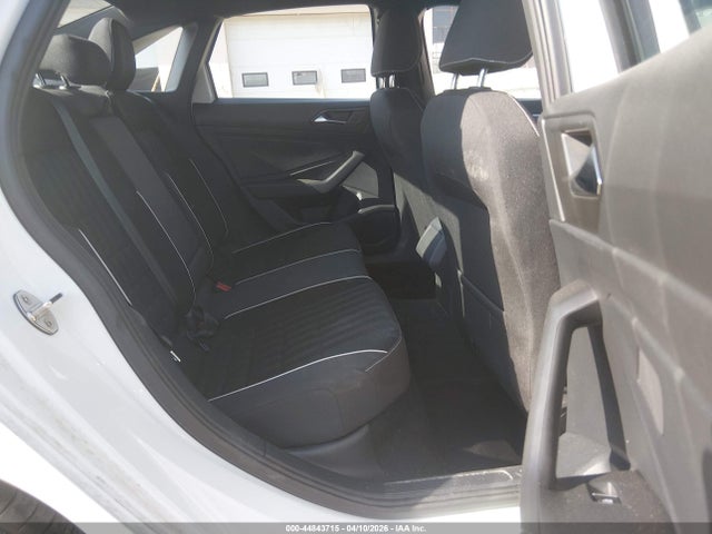 صورة 8 لـ 2024 Volkswagen JETTA 1.5T SPORT