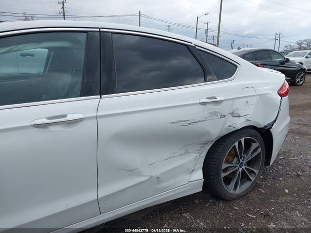 FORD FUSION TITANIUM - 6