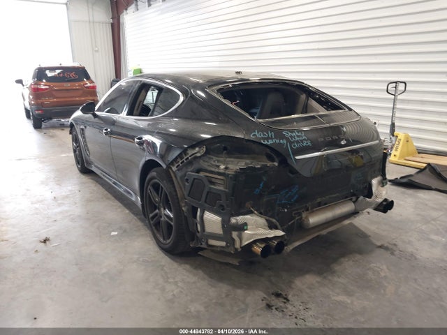 صورة 3 لـ 2011 Porsche PANAMERA TURBO