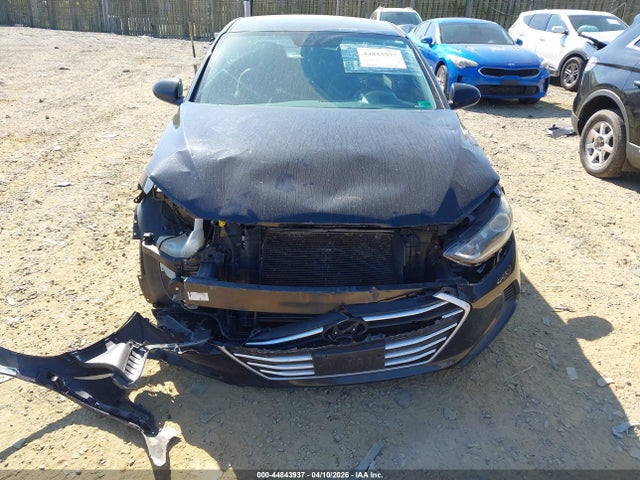 HYUNDAI ELANTRA SE - 6