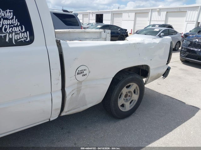 CHEVROLET SILVERADO 1500 LS - 6