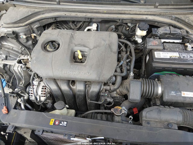 HYUNDAI ELANTRA VALUE EDITION - 10