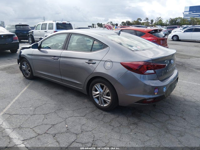 HYUNDAI ELANTRA VALUE EDITION - 3