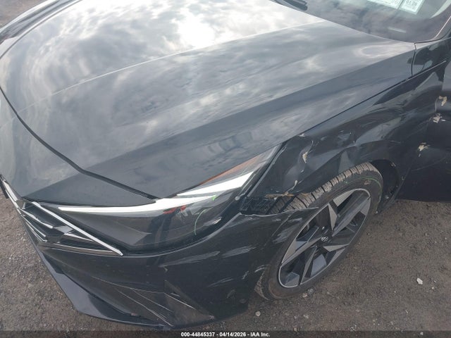 HYUNDAI ELANTRA LIMITED - 6