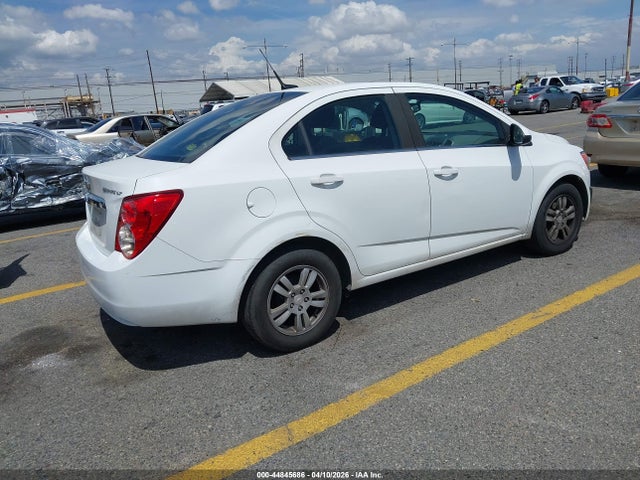 CHEVROLET SONIC LT AUTO - 4