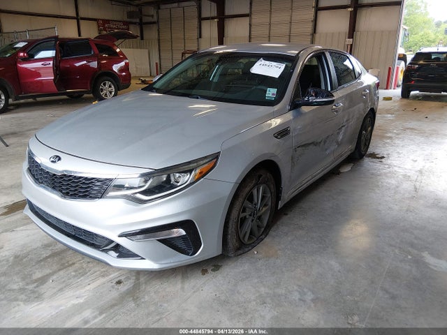 KIA OPTIMA LX - 2
