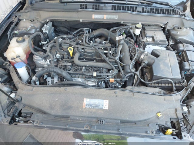 FORD FUSION SE - 10