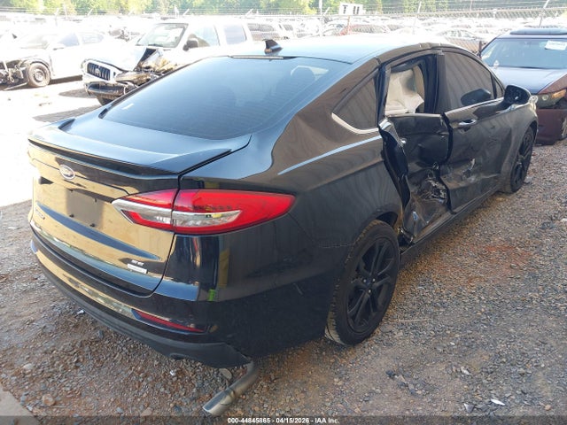 FORD FUSION SE - 4