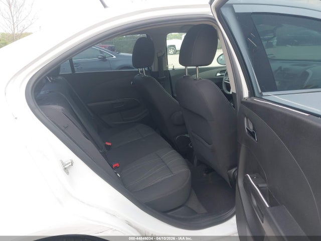 CHEVROLET SONIC LT AUTO - 8