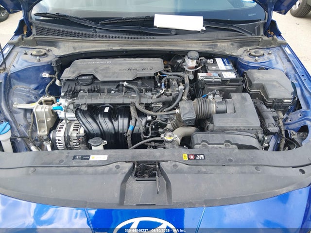 HYUNDAI ELANTRA LIMITED - 10