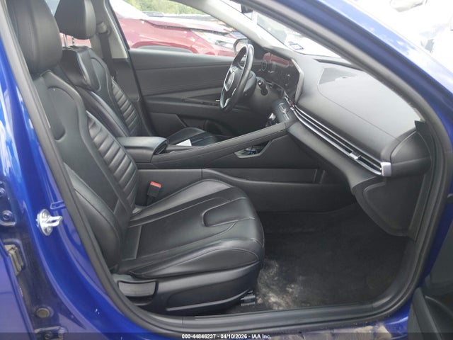 HYUNDAI ELANTRA LIMITED - 5